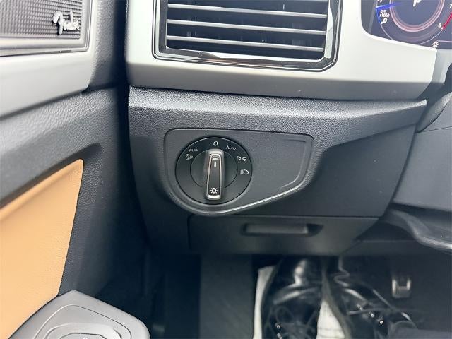 2023 Volkswagen Atlas Cross Sport 3.6L V6 SEL Premium R-Line