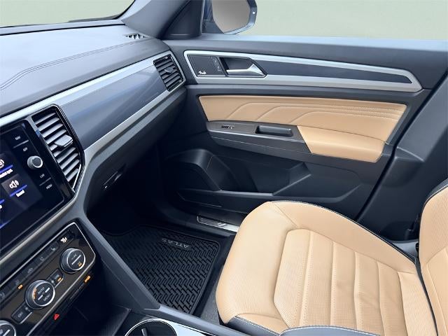 2023 Volkswagen Atlas Cross Sport 3.6L V6 SEL Premium R-Line