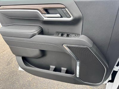 2025 Chevrolet Silverado 1500 Crew Cab Short Box 4-Wheel Drive LT 2FL