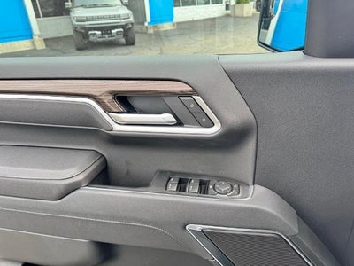 2025 Chevrolet Silverado 1500 Crew Cab Short Box 4-Wheel Drive LT 2FL