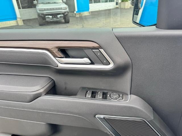 2025 Chevrolet Silverado 1500 Crew Cab Short Box 4-Wheel Drive LT 2FL