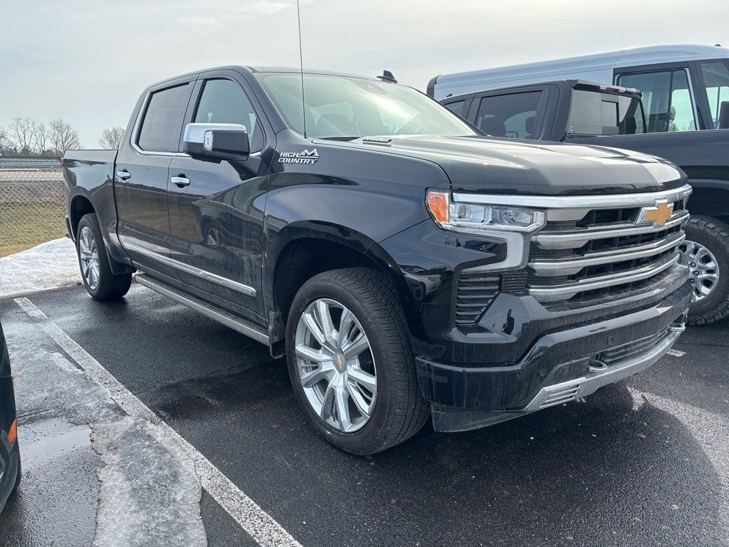 2026 Chevrolet Silverado 1500 Crew Cab Short Box 4-Wheel Drive High Country