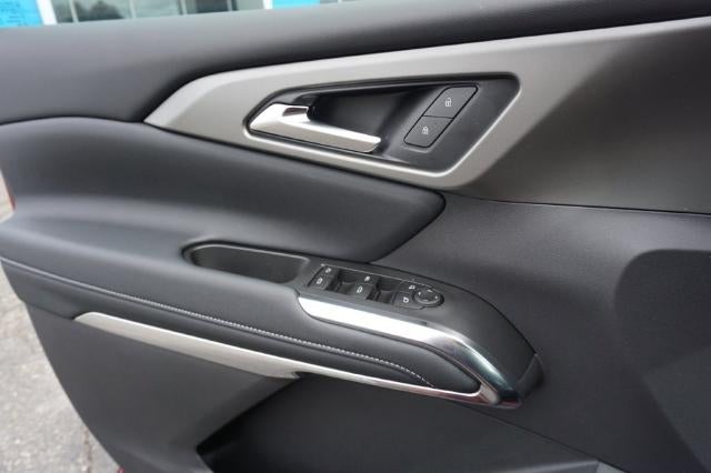 2025 Chevrolet Traverse LT w/2LT