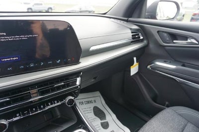 2025 Chevrolet Traverse LT w/2LT