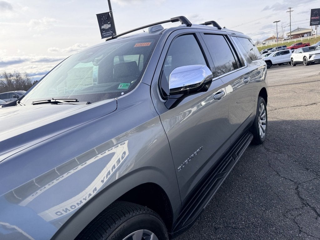 2026 Chevrolet Suburban 4WD Premier