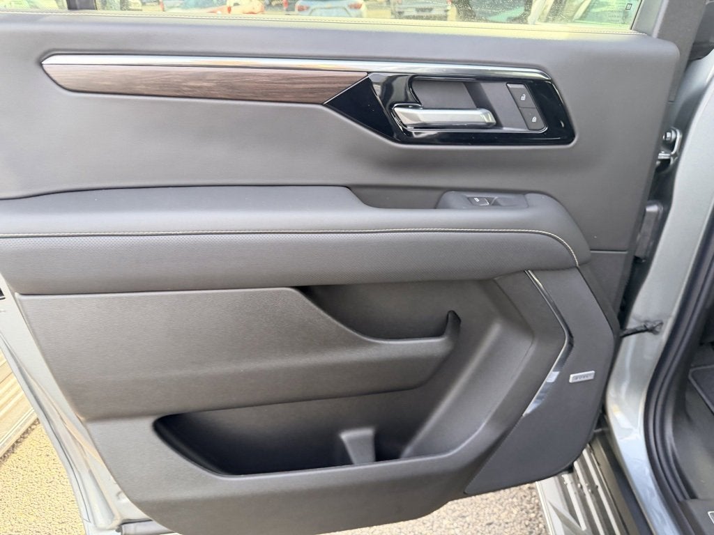 2026 Chevrolet Suburban 4WD Premier