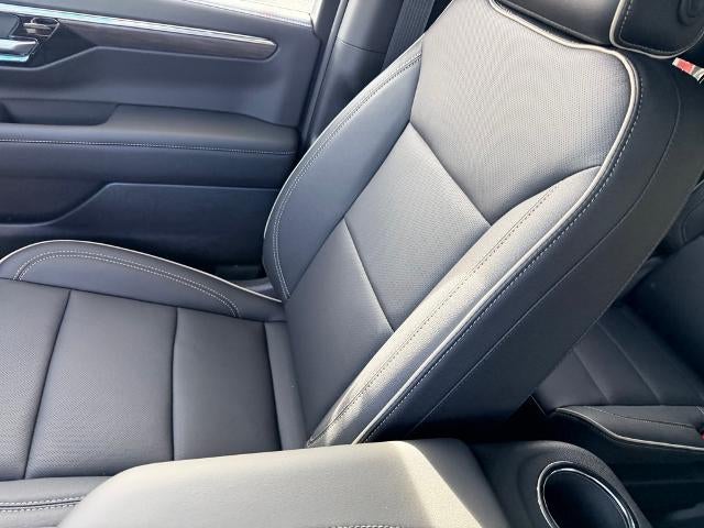 2026 Chevrolet Suburban 4WD Premier