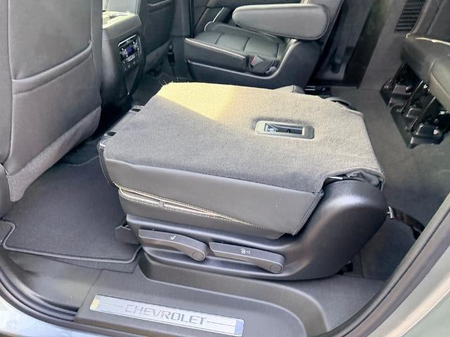 2026 Chevrolet Suburban 4WD Premier