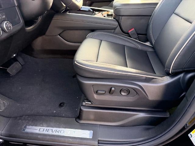 2026 Chevrolet Suburban 4WD Premier