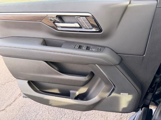 2026 Chevrolet Suburban 4WD Premier