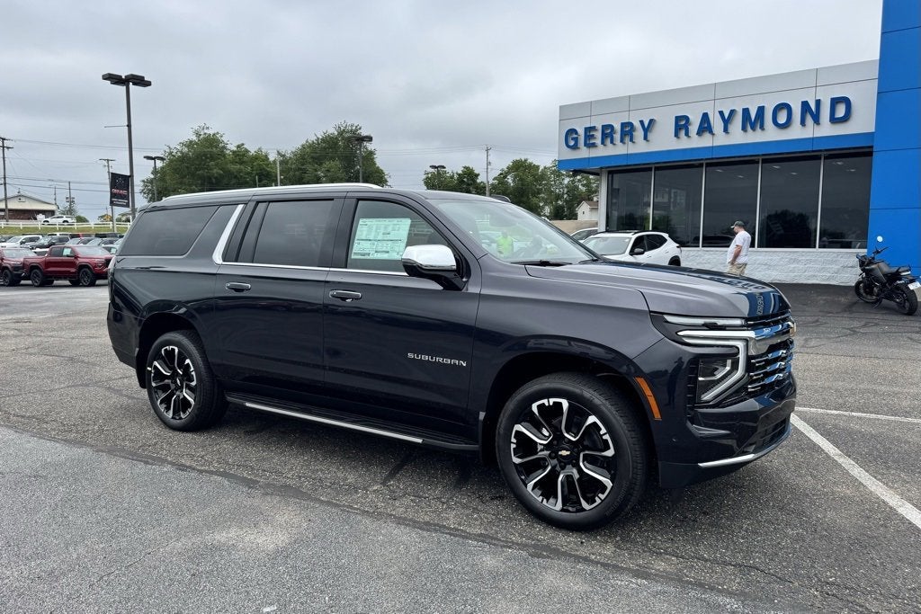2025 Chevrolet Suburban 4WD Premier