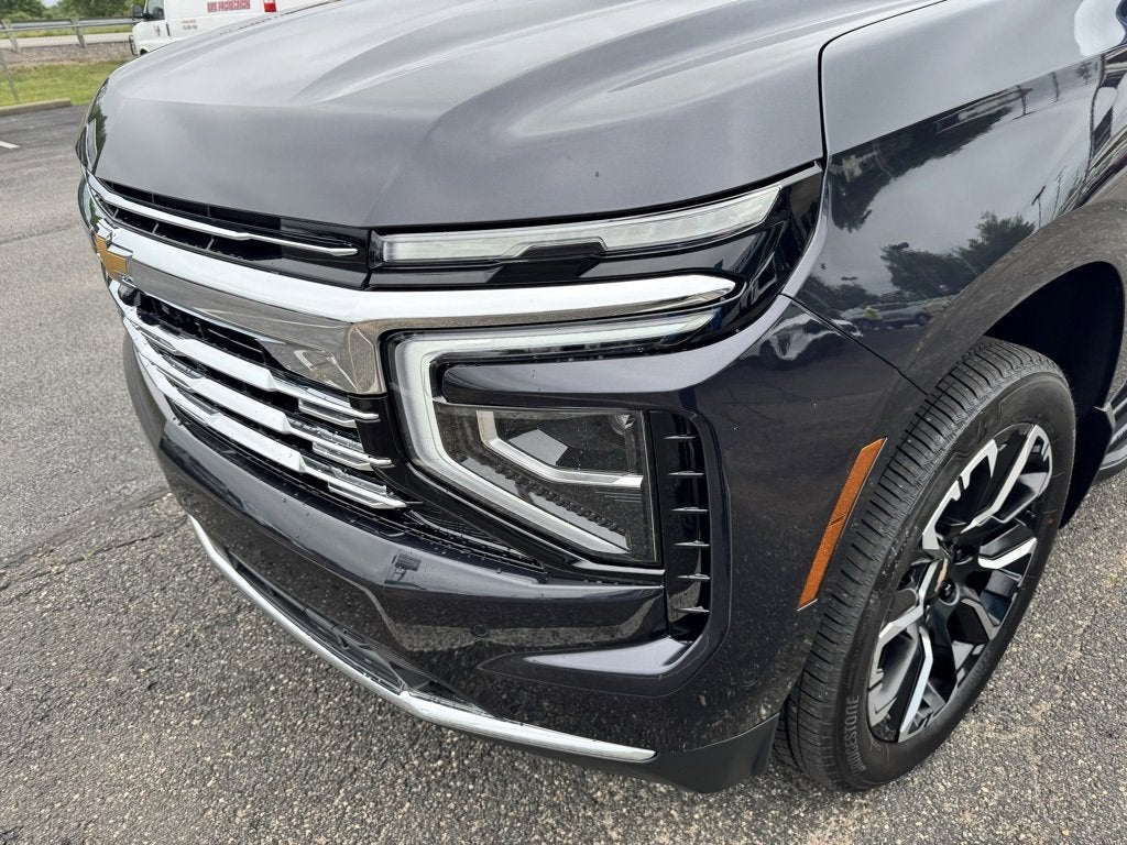 2025 Chevrolet Suburban 4WD Premier