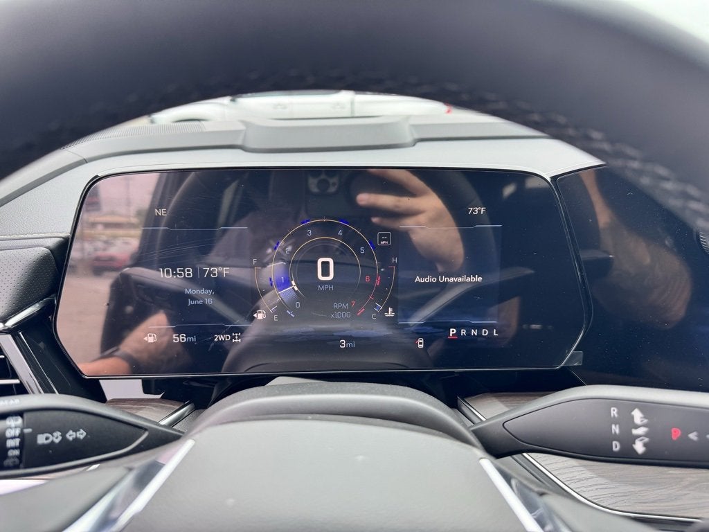 2025 Chevrolet Suburban 4WD Premier