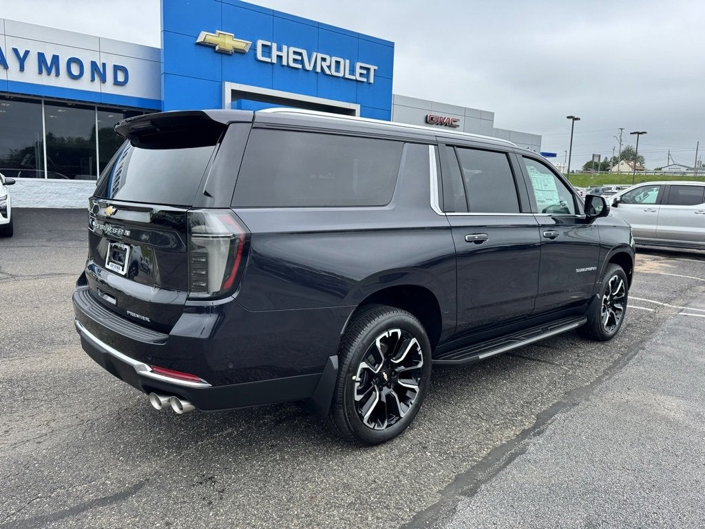 2025 Chevrolet Suburban 4WD Premier