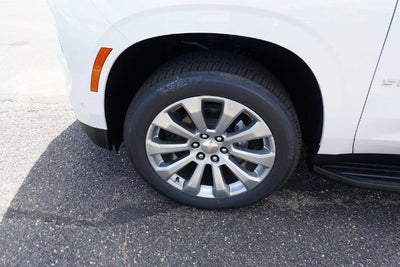 2025 Chevrolet Suburban 4WD Premier