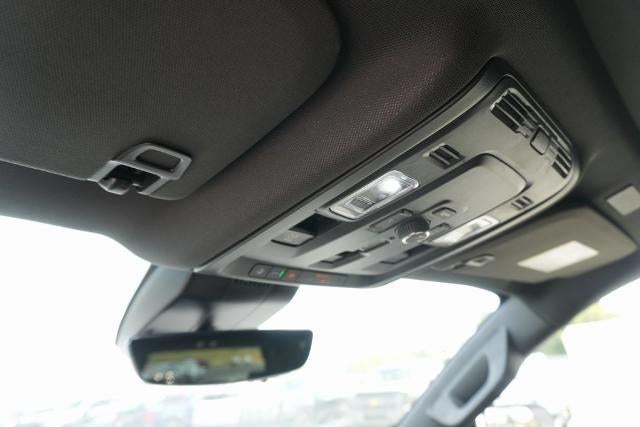 2025 Chevrolet Suburban 4WD Premier