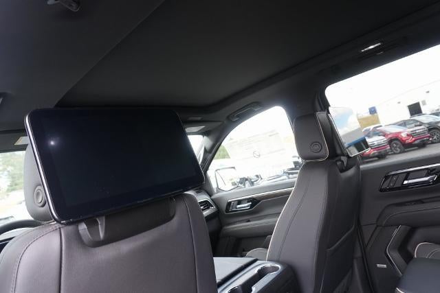 2025 Chevrolet Suburban 4WD Premier