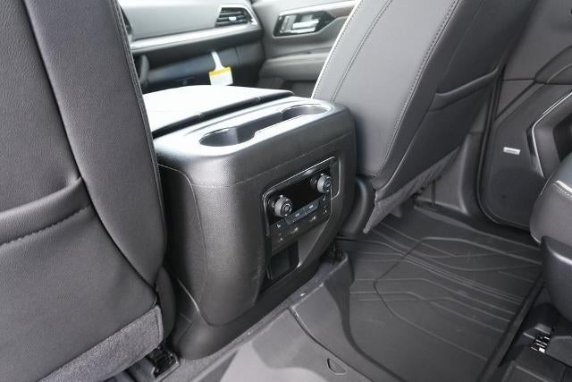 2025 Chevrolet Suburban 4WD Premier