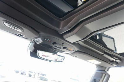 2026 GMC HUMMER EV Pickup e4WD Crew Cab 2X w/3VL