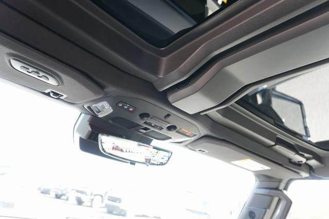 2026 GMC HUMMER EV Pickup e4WD Crew Cab 2X w/3VL