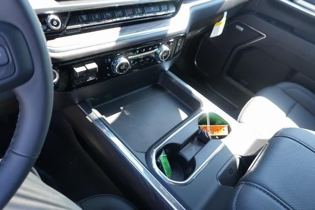 2025 GMC Sierra 2500 HD Crew Cab Standard Box 4-Wheel Drive SLT