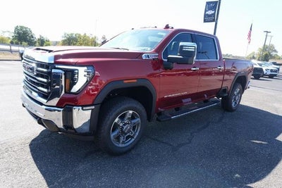 2025 GMC Sierra 2500 HD Crew Cab Standard Box 4-Wheel Drive SLT