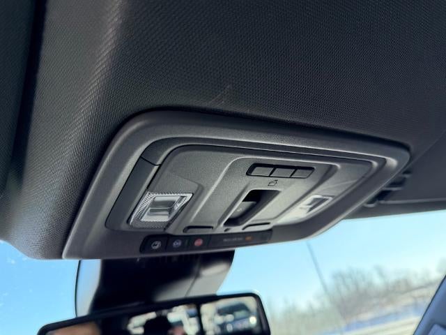 2026 GMC Sierra 3500 HD Crew Cab Standard Box 4-Wheel Drive SLT