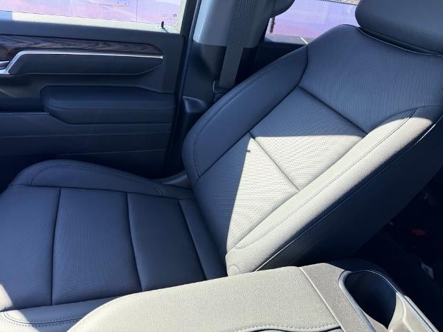 2026 GMC Sierra 3500 HD Crew Cab Standard Box 4-Wheel Drive SLT