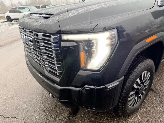 2026 GMC Sierra 2500 HD Crew Cab Standard Box 4-Wheel Drive Denali Ultimate