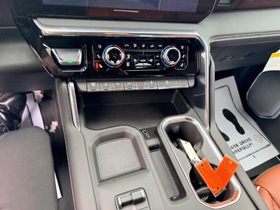 2026 GMC Sierra 2500 HD Crew Cab Standard Box 4-Wheel Drive Denali Ultimate