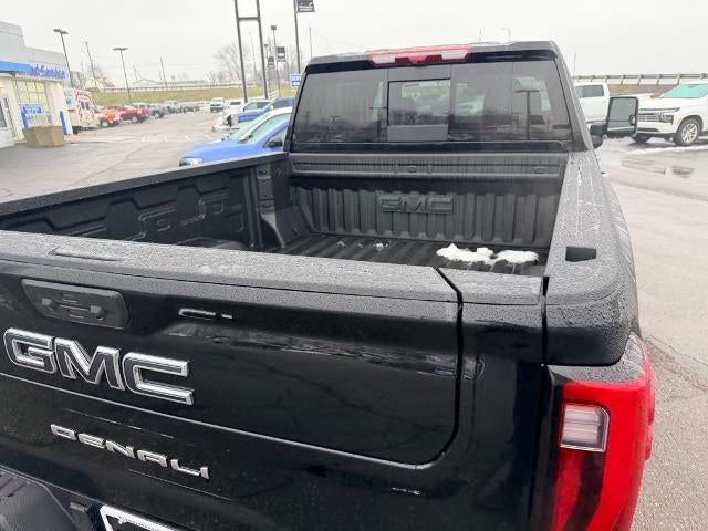 2026 GMC Sierra 2500 HD Crew Cab Standard Box 4-Wheel Drive Denali Ultimate