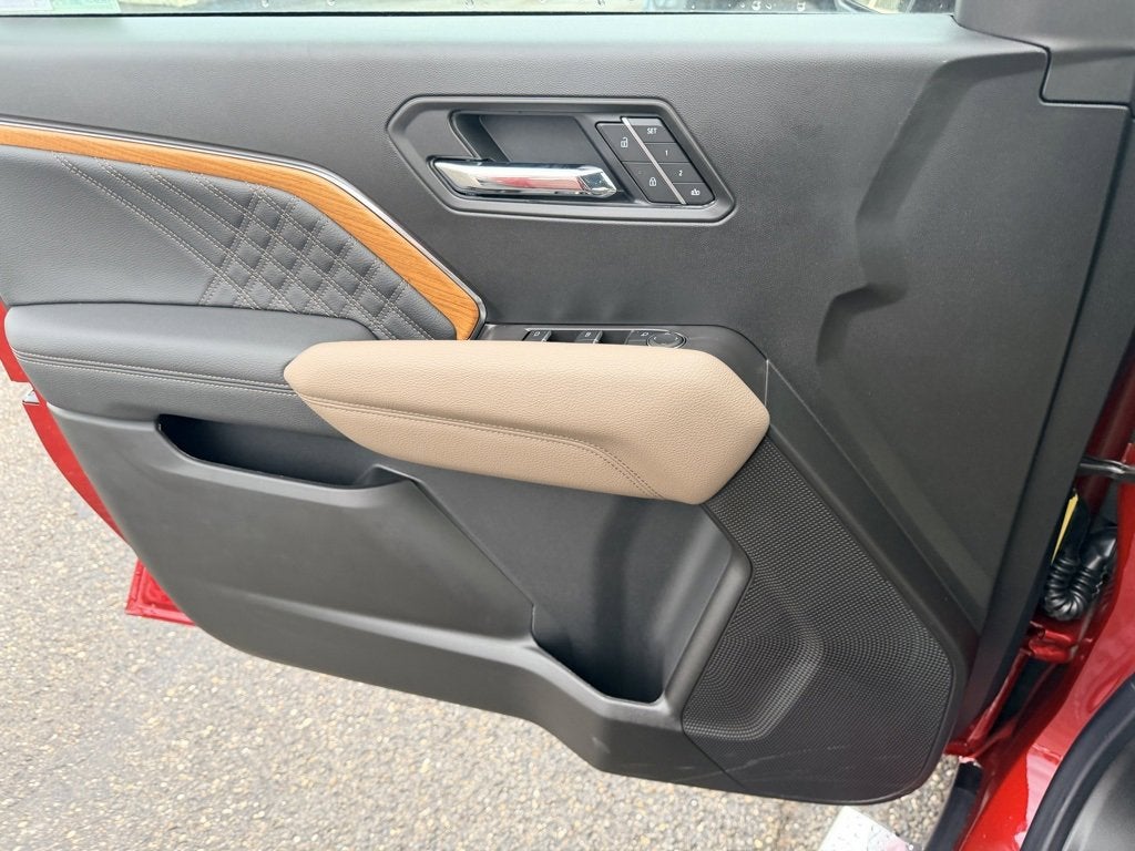 2026 GMC Canyon Crew Cab Short Box 4-Wheel Drive Denali