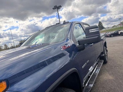 2026 Chevrolet Silverado 3500 HD Crew Cab Standard Box 4-Wheel Drive LT