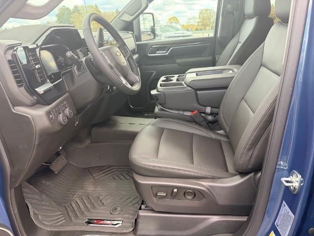 2026 Chevrolet Silverado 3500 HD Crew Cab Standard Box 4-Wheel Drive LT