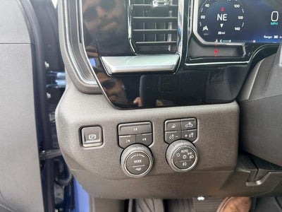 2026 Chevrolet Silverado 3500 HD Crew Cab Standard Box 4-Wheel Drive LT