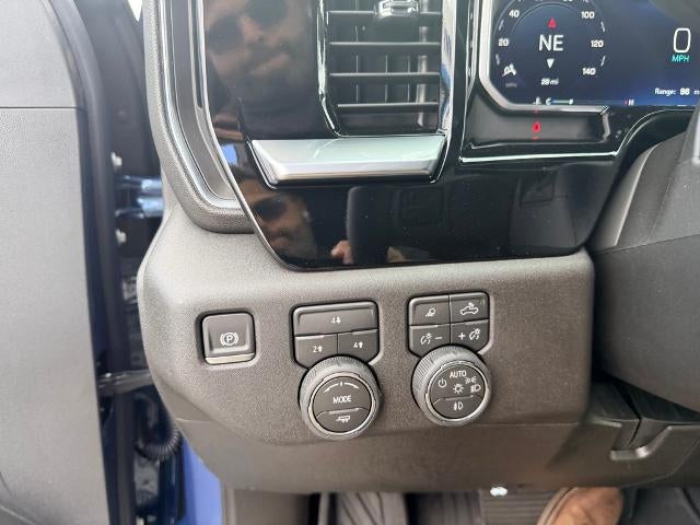 2026 Chevrolet Silverado 3500 HD Crew Cab Standard Box 4-Wheel Drive LT