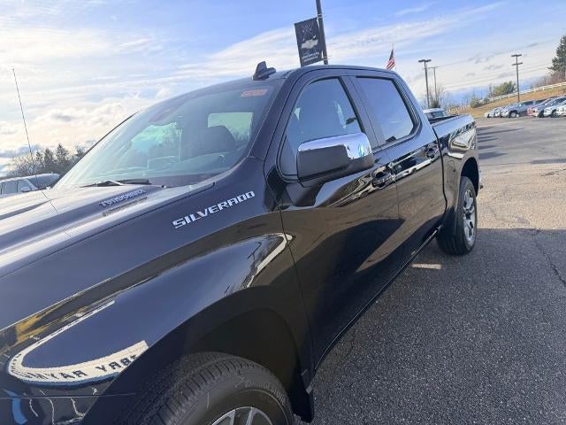 2026 Chevrolet Silverado 1500 Crew Cab Short Box 4-Wheel Drive LT 2FL