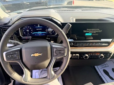 2026 Chevrolet Silverado 1500 Crew Cab Short Box 4-Wheel Drive LT 2FL