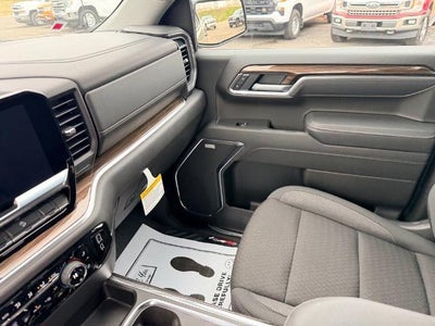 2026 Chevrolet Silverado 1500 Crew Cab Short Box 4-Wheel Drive LT Trail Boss