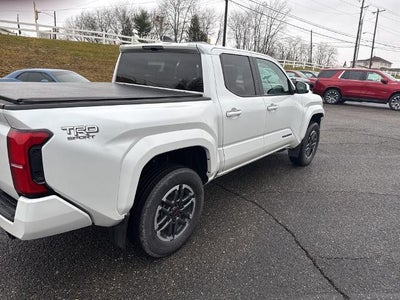2024 Toyota Tacoma 4WD SR5